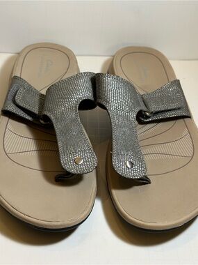 Clarks Cloudsteppers Glide Walk H Pewter T Strap Sandals Women’s 11 Comfort